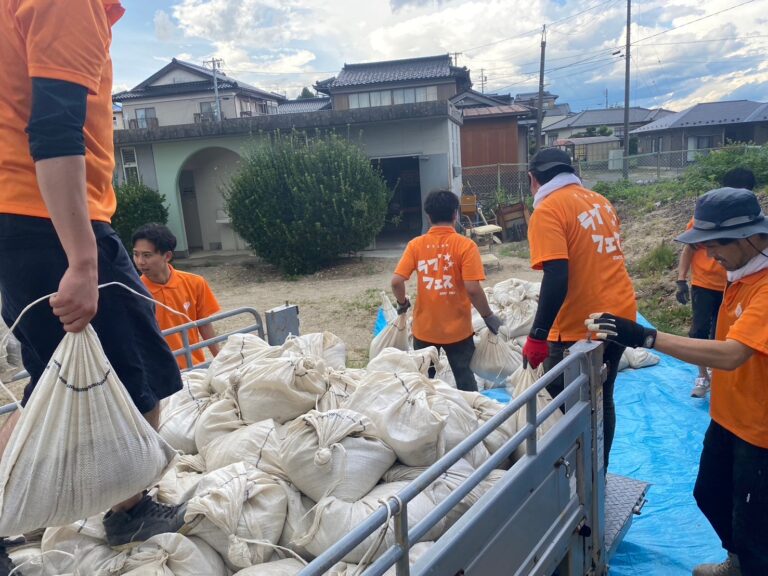 LINE_ALBUM_727総全体会議・土嚢準備_240727_4